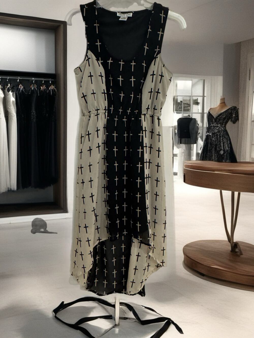 Dizzy Gal High-Low Dress | Black & Cream Cross Print | Size Small